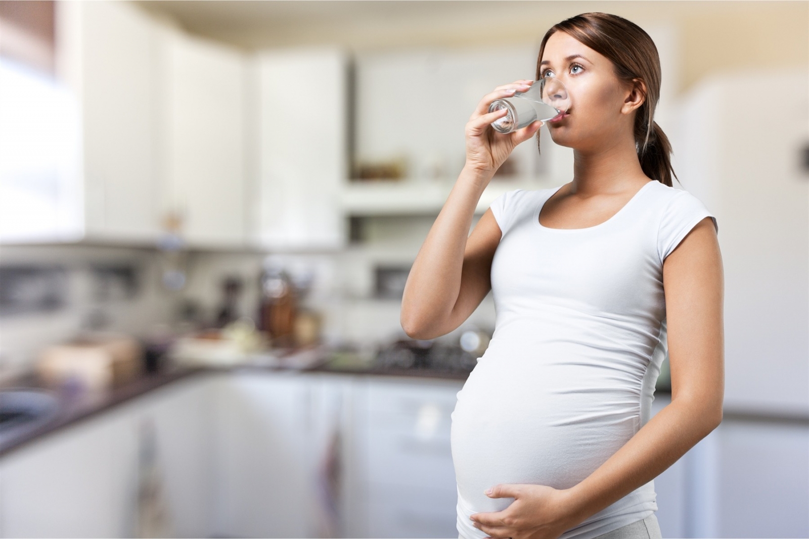 Mách bạn 9 lợi ích của nước ion kiềm với phụ nữ mang thai