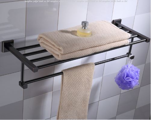 Tập hợp thiết bị phụ kiện nhà tắm đơn giản phù hợp không gian