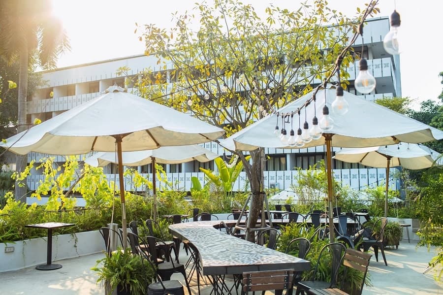 4 phong cách thiết kế quán cà phê sân vườn thoáng mát khiến ai cũng thích mê