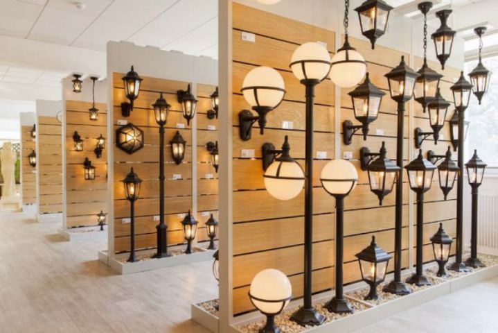 Tư vấn mở showroom kinh doanh đèn trang trí cần những gì