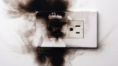 4 sự cố thường gặp khi sử dụng ổ cắm điện âm tường