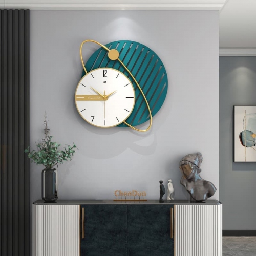Đồng hồ treo tường phòng khách theo phong cách hiện đại 051