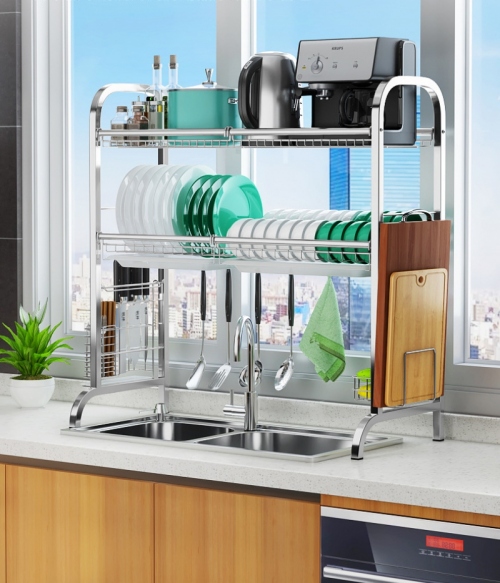 Kệ chén đặt trên bồn rửa chén giải quyết vấn đề gì?
