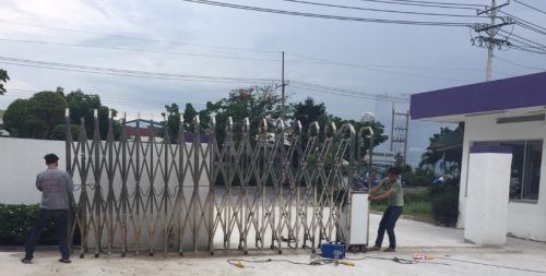 Quy trình lắp đặt và vận hành cổng xếp tự động chính xác