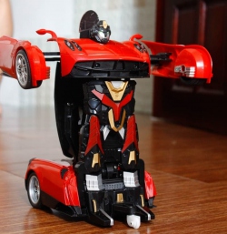 012 Đồ chơi Robot biến hình siêu xe sport đỏ