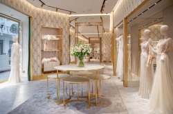 Bật mí xu hướng thiết kế nội thất showroom áo cưới đẹp lộng...