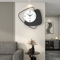 Đồng hồ treo tường đơn giản trang...