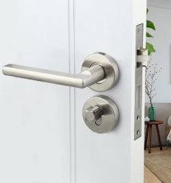 Khóa Cửa Tay Gạt Cửa Chính Vừa Đẹp Vừa An Tâm Khi Sử Dụng