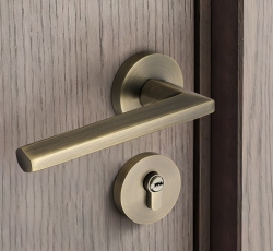 Khóa tay gạt mạ vàng, mạ đồng, sơn tĩnh điện có bền không?