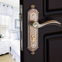 Ổ khóa cửa phòng cổ điển đính hạt...
