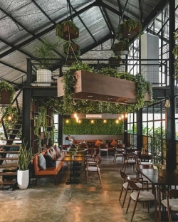 Thiết kế nội thất quán cafe sân vườn...