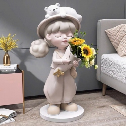 Tượng decor trang trí cô gái cầm hoa sang trọng 025