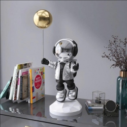 Tượng hình phi hành gia dùng decor trang trí độc lạ 005