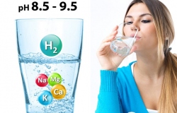 Vì sao uống nước có tính kiềm lại có thể giảm cân?