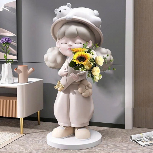 Tượng decor trang trí cô gái cầm hoa sang trọng 025